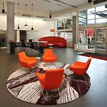 Blueground Lqa Gym Wd Courtyard Games Sea-763